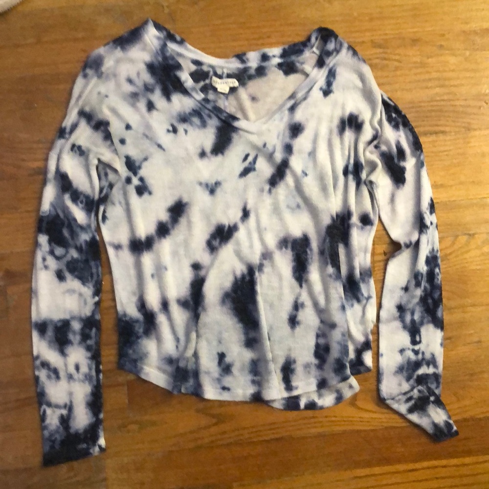 blue and white tie dye Aeropostale sweater